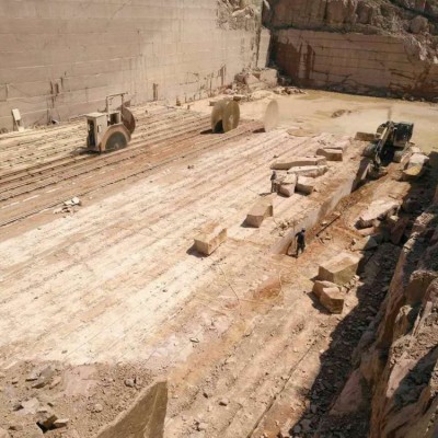 福建光澤紅 代代紅礦山 供應荒料